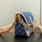 Louis Vuitton M13070 Diane